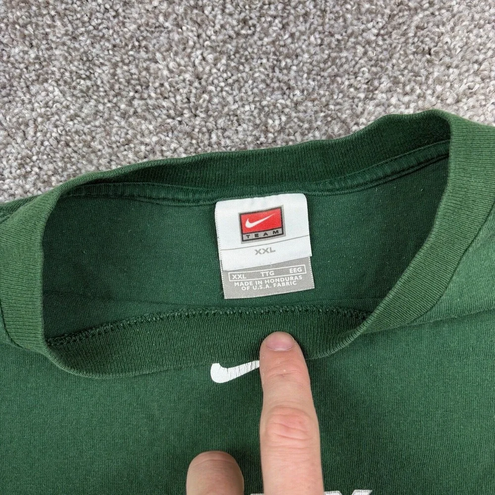 Nike measures 26